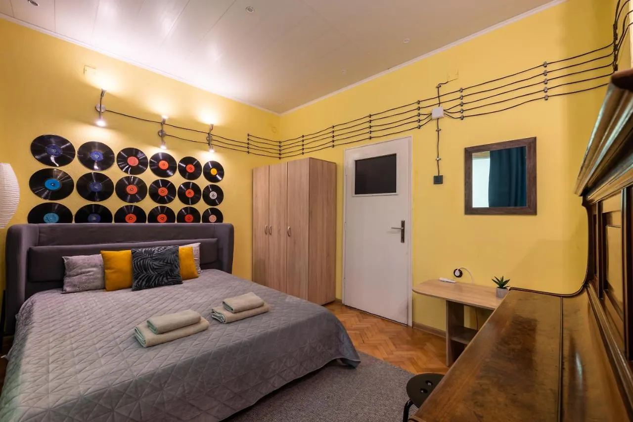 Apartament Pop Art & Piano Warna 0*,