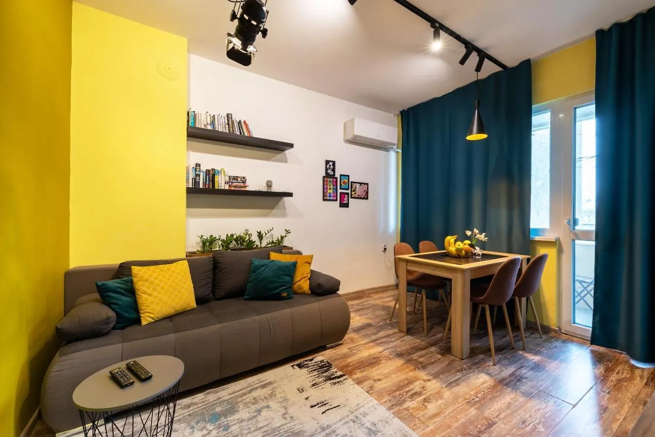 Pop Art & Piano Apartamento Varna